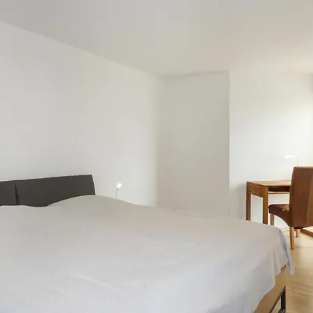 Beautiful In With Wifi And 2 Bedrooms 펜션 *